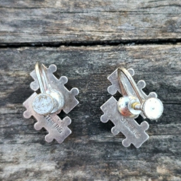 Vintage Native American Sterling Silver Turquoise Earrings Screwbacks - Picture 2 of 5